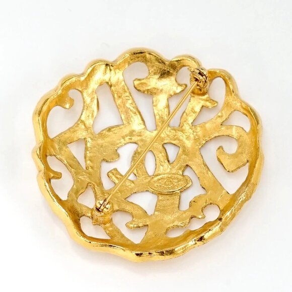 CHANEL CC Logos Filigree Camellia Brooch Gold Tone 25 Pin Auth w/Box n1144-2 - Picture 2 of 16